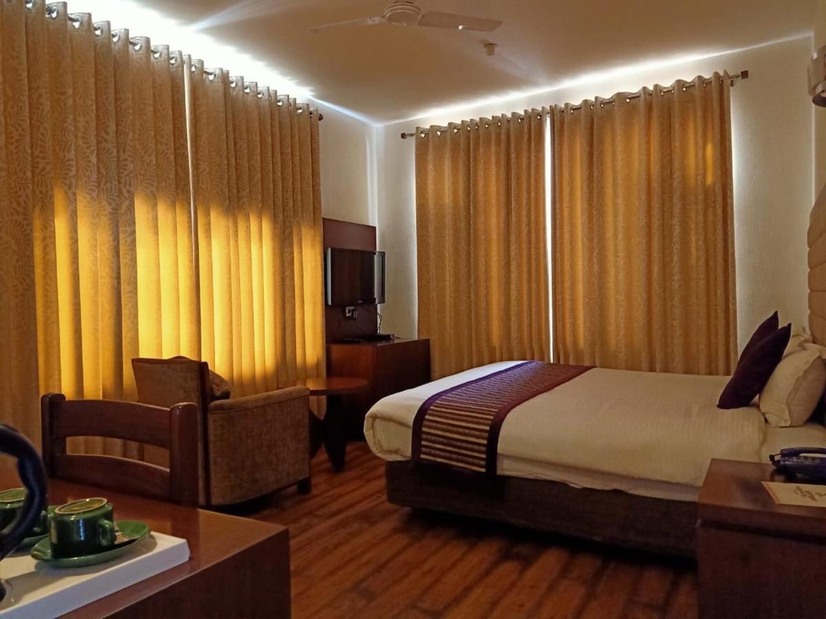 Shingar Regency Hotel Manali  Bagian luar foto